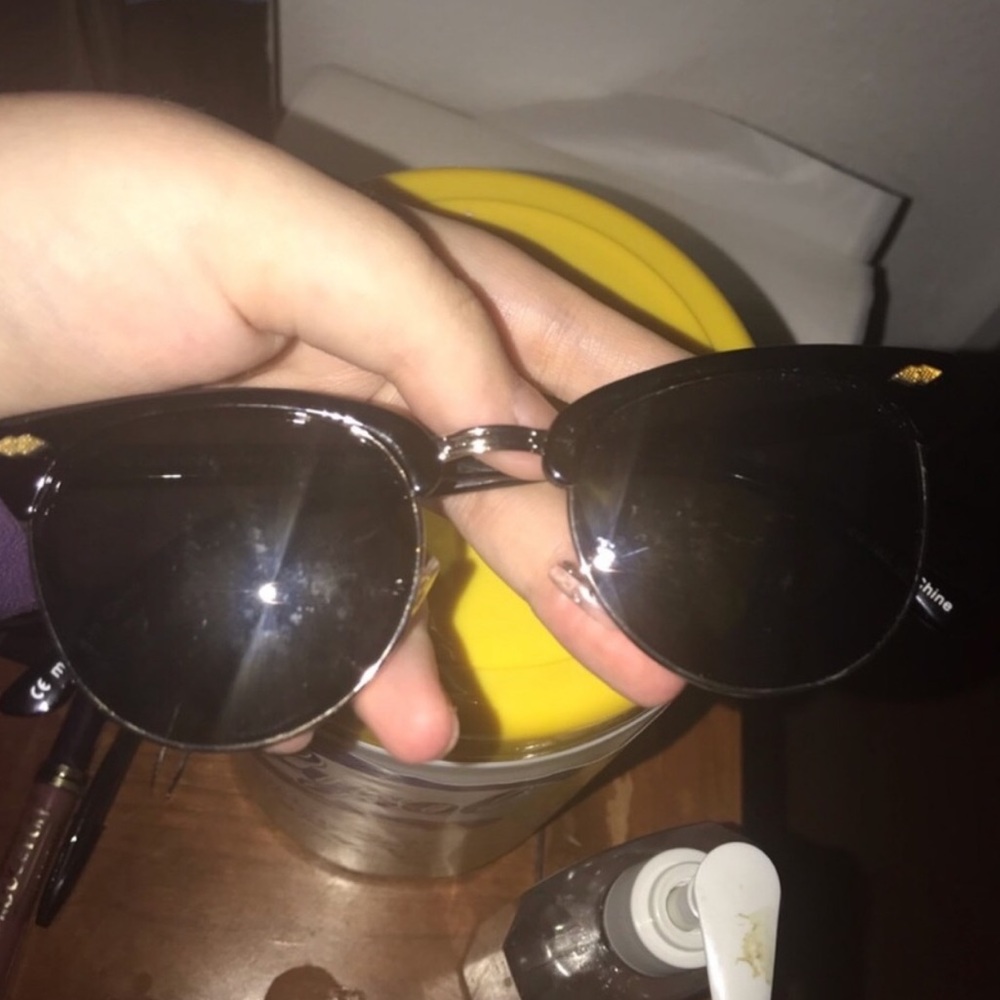 Black sunglasses